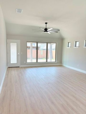 1961 Daybreak Drive, Venus, TX 76009