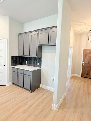 1961 Daybreak Drive, Venus, TX 76009