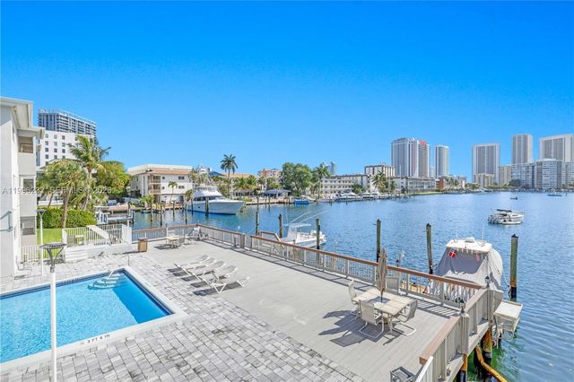 462 Golden Isles Dr 210, Hallandale Beach, FL 33009