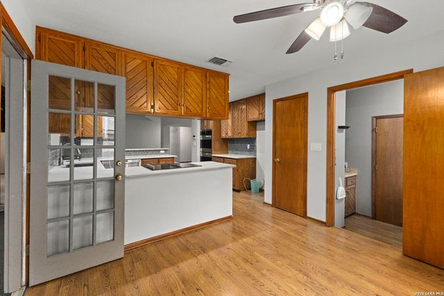 16907 Hidden Timber Wood, San Antonio, TX 78248