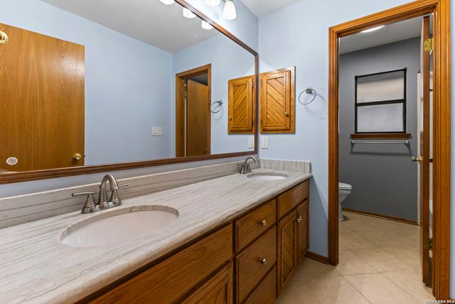 16907 Hidden Timber Wood, San Antonio, TX 78248