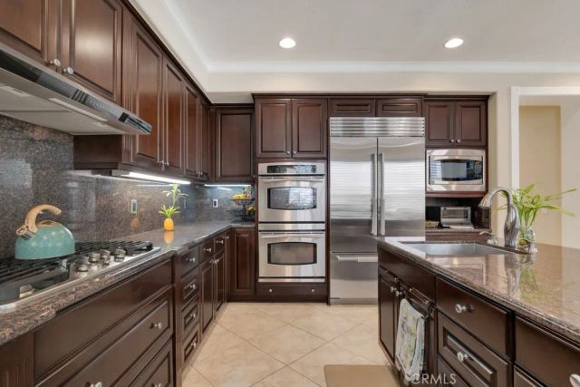 20333 Via Cellini, Porter Ranch, CA 91326