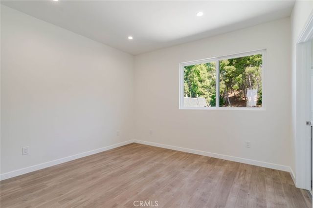 1961 Waltonia Drive 103, Montrose, CA 91020