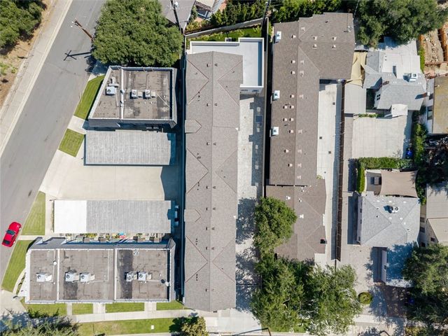 1961 Waltonia Drive 103, Montrose, CA 91020