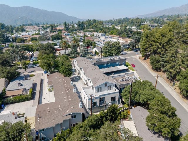 1961 Waltonia Drive 103, Montrose, CA 91020