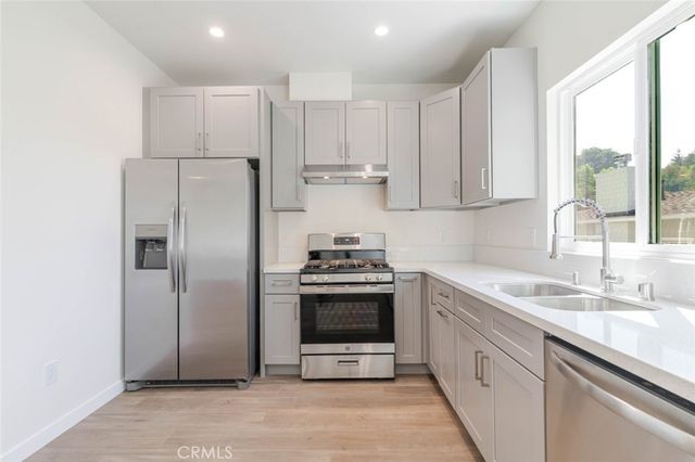 1961 Waltonia Drive 103, Montrose, CA 91020