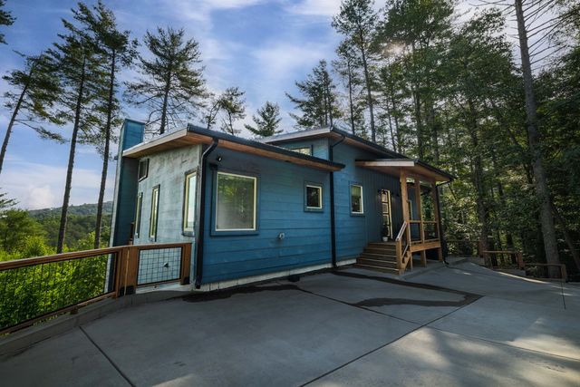 71 Laurel Creek Way, Blue Ridge, GA 30513