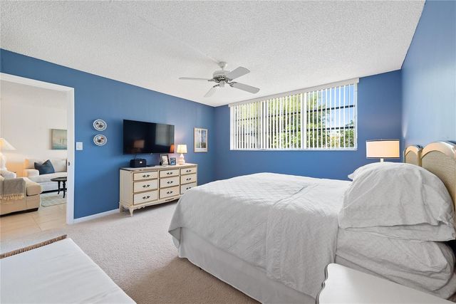 9420 S Hollybrook Lake Drive 109, Pembroke Pines, FL 33025