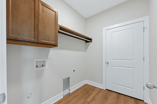 845 S Wybern St, Valley Center, KS 67147