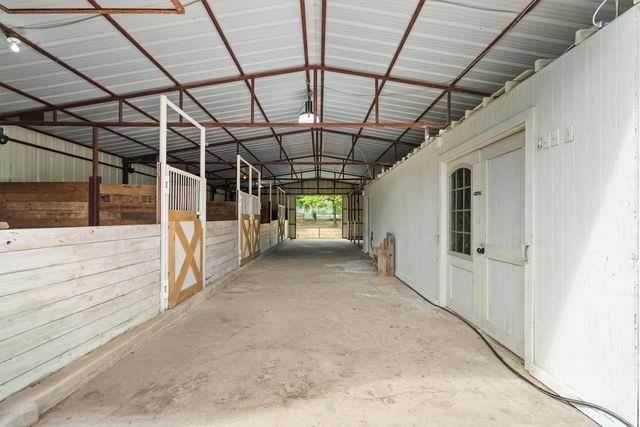 660 Chinn Chapel Road, Copper Canyon, TX 75077