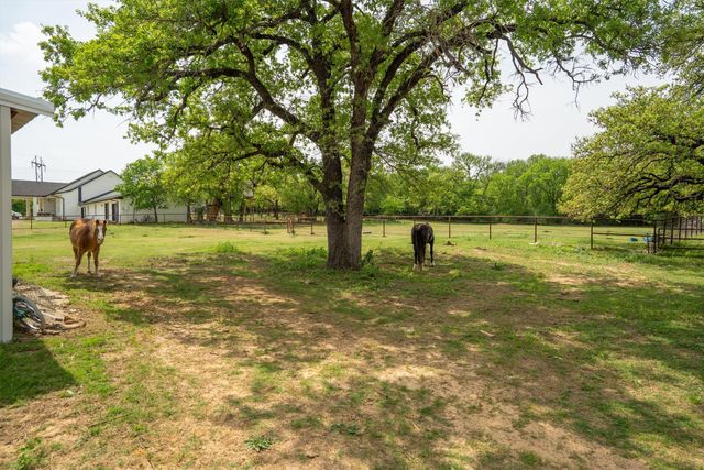 660 Chinn Chapel Road, Copper Canyon, TX 75077