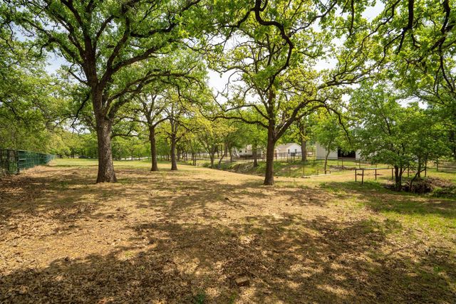 660 Chinn Chapel Road, Copper Canyon, TX 75077