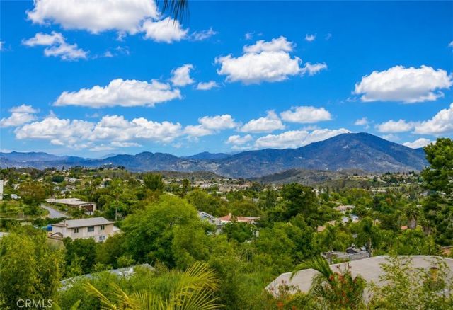 10549 Queen, La Mesa, CA 91941