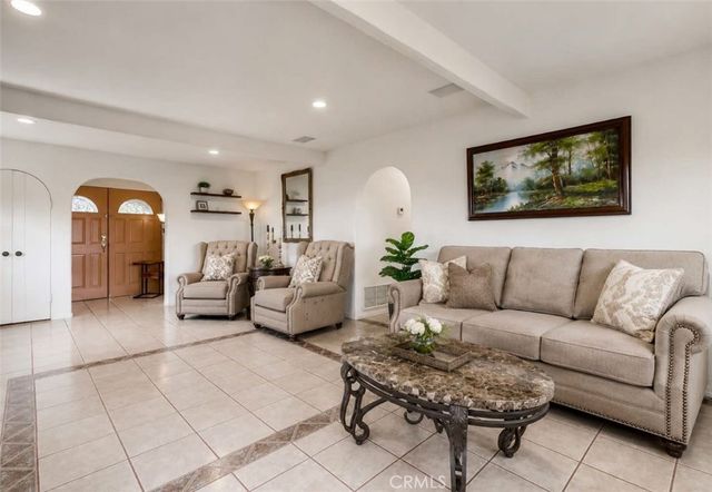 10549 Queen, La Mesa, CA 91941