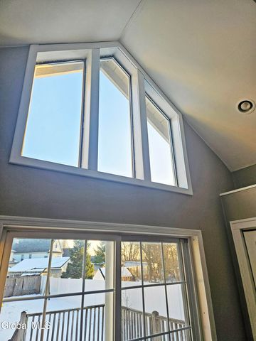 32 Eagle Street, Scotia, NY 12302