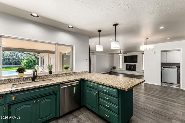 2021 E Pegasus Drive, Tempe, AZ 85283