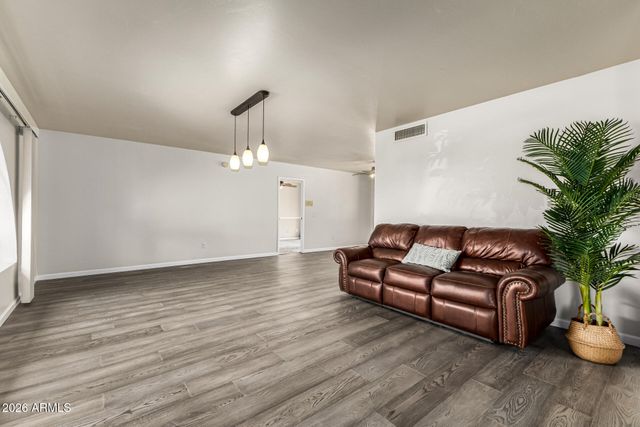 2021 E Pegasus Drive, Tempe, AZ 85283