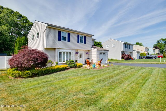 41 Moak Drive, Hazlet, NJ 07730