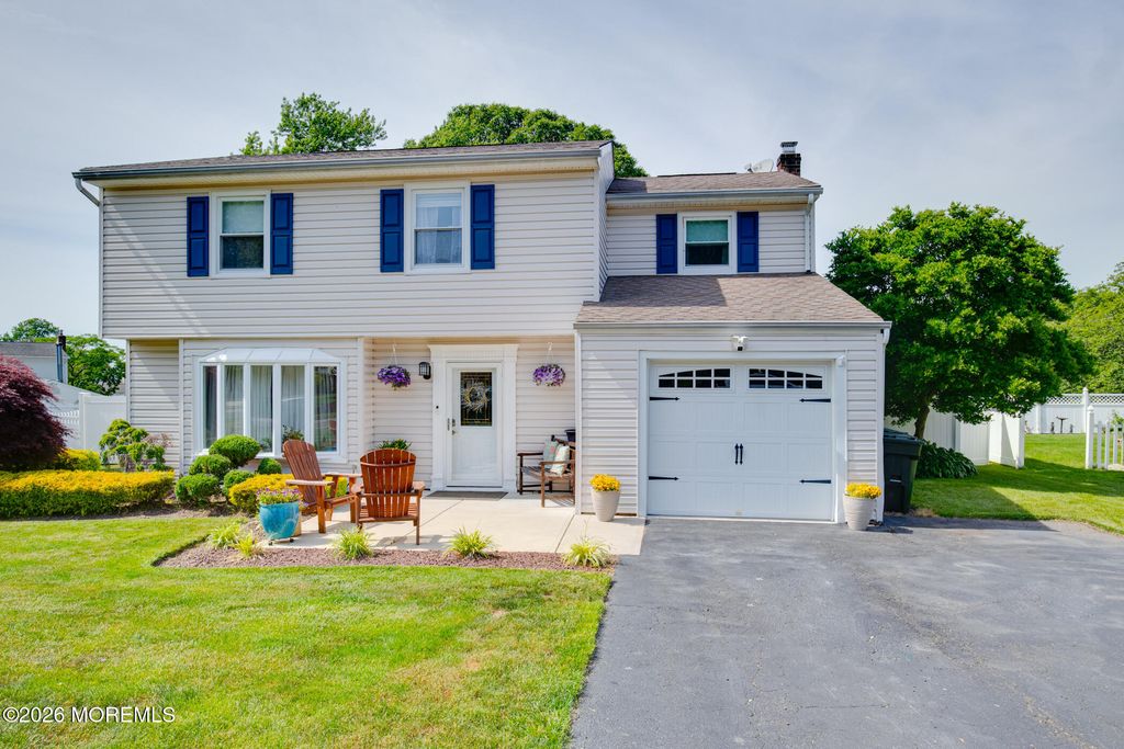 41 Moak Drive, Hazlet, NJ 07730