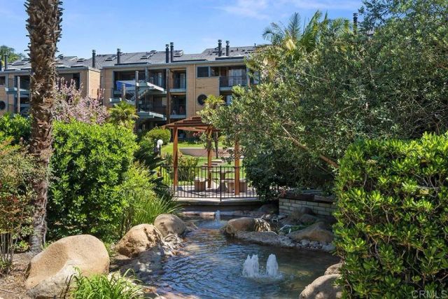 4009 Layang Layang Circle J, Carlsbad, CA 92008