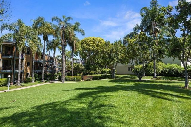 4009 Layang Layang Circle J, Carlsbad, CA 92008