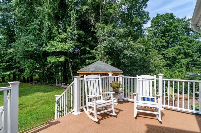 5 Pryor Rd, Natick, MA 01760