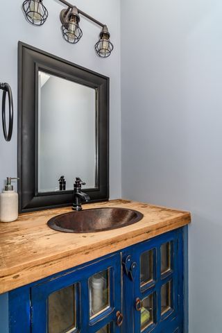 5 Pryor Rd, Natick, MA 01760