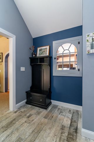 5 Pryor Rd, Natick, MA 01760