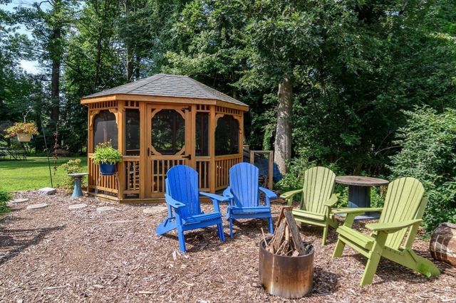 5 Pryor Rd, Natick, MA 01760