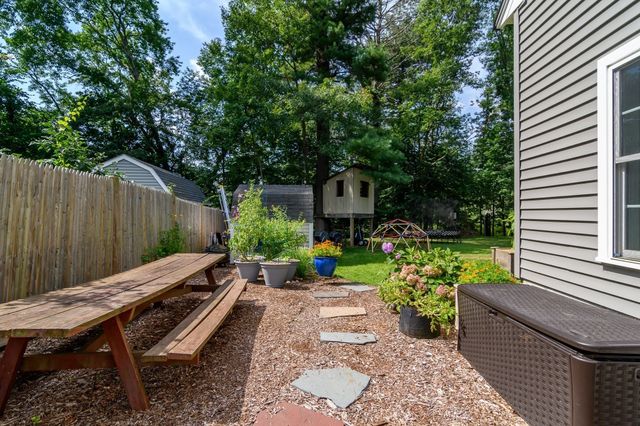 5 Pryor Rd, Natick, MA 01760