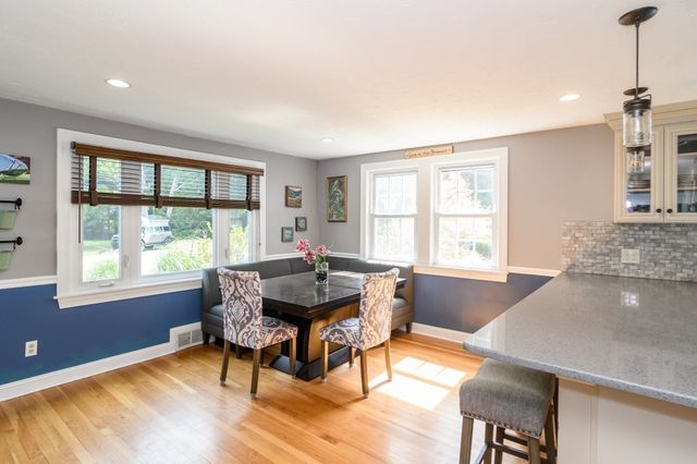 5 Pryor Rd, Natick, MA 01760