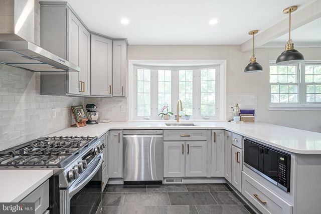 428 TEMPLE CT, Woodbury Heights, NJ 08097