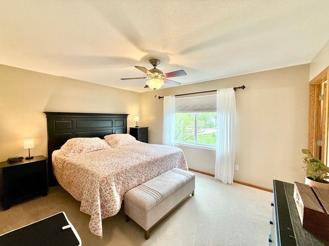 1431 Woolridge Drive, Coralville, IA 52241