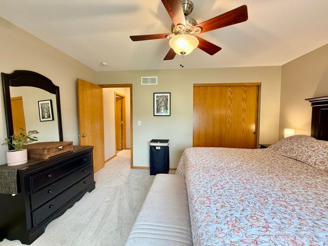 1431 Woolridge Drive, Coralville, IA 52241