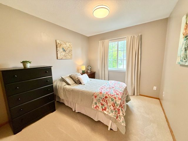 1431 Woolridge Drive, Coralville, IA 52241
