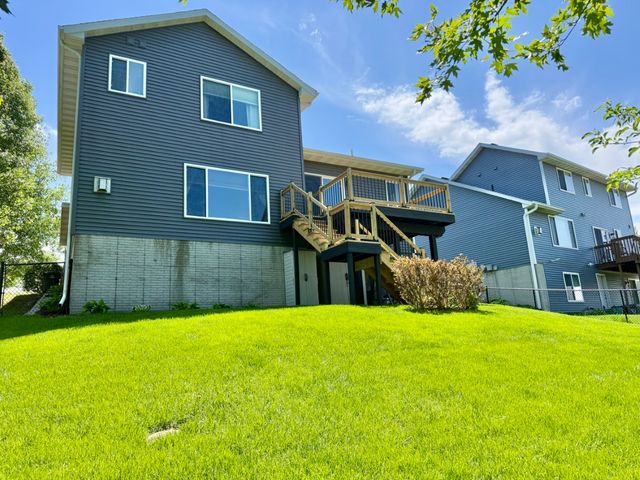 1431 Woolridge Drive, Coralville, IA 52241