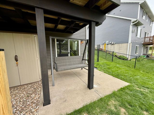 1431 Woolridge Drive, Coralville, IA 52241