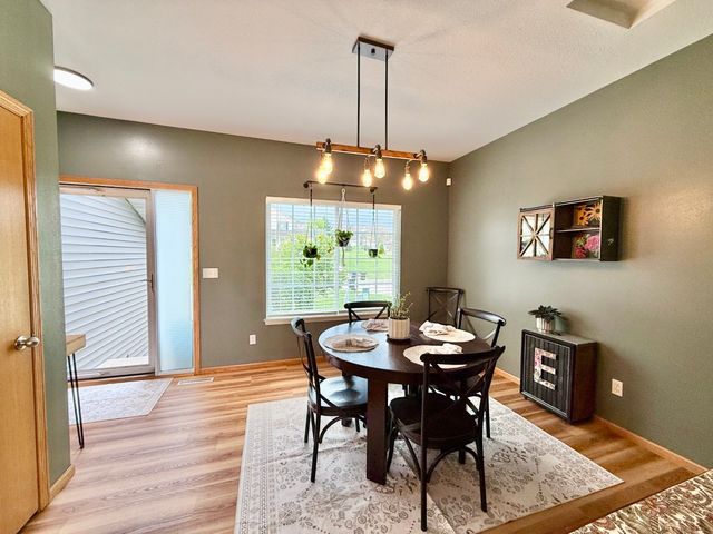 1431 Woolridge Drive, Coralville, IA 52241