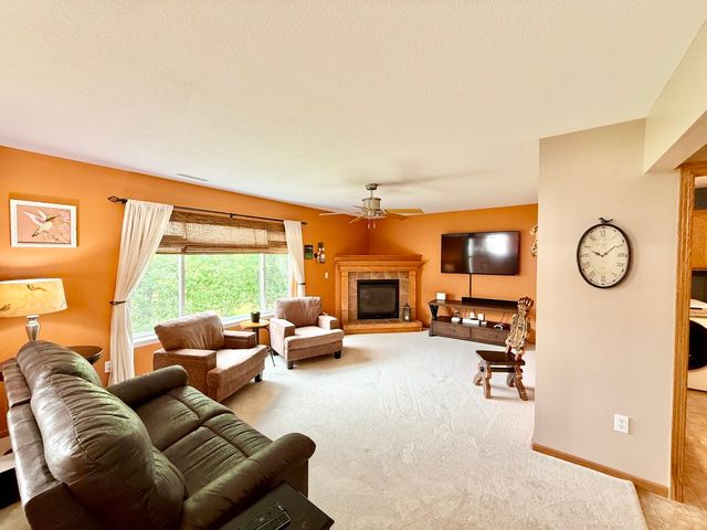 1431 Woolridge Drive, Coralville, IA 52241