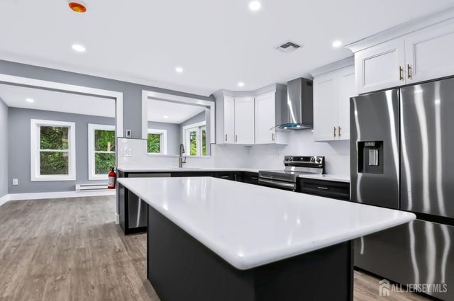 148 Maclura Plaza, Monroe, NJ 08831