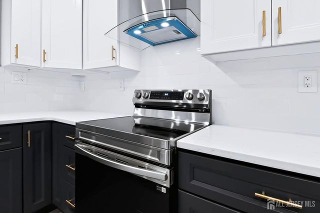 148 Maclura Plaza, Monroe, NJ 08831