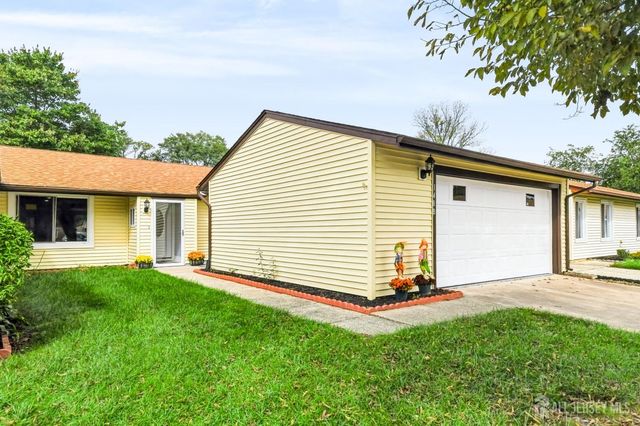 148 Maclura Plaza, Monroe, NJ 08831