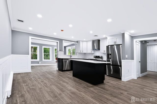 148 Maclura Plaza, Monroe, NJ 08831