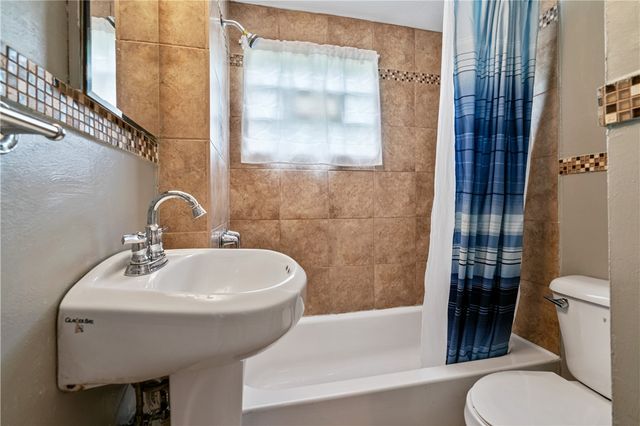 109 South Ave, Pleasant Hills, PA 15122