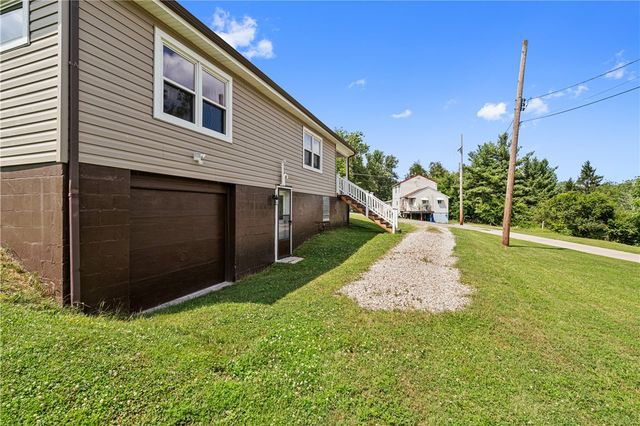 109 South Ave, Pleasant Hills, PA 15122