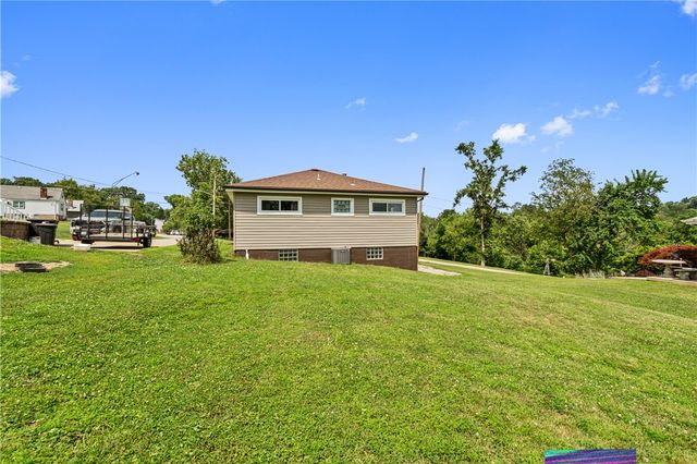 109 South Ave, Pleasant Hills, PA 15122
