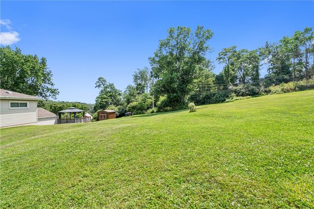 109 South Ave, Pleasant Hills, PA 15122