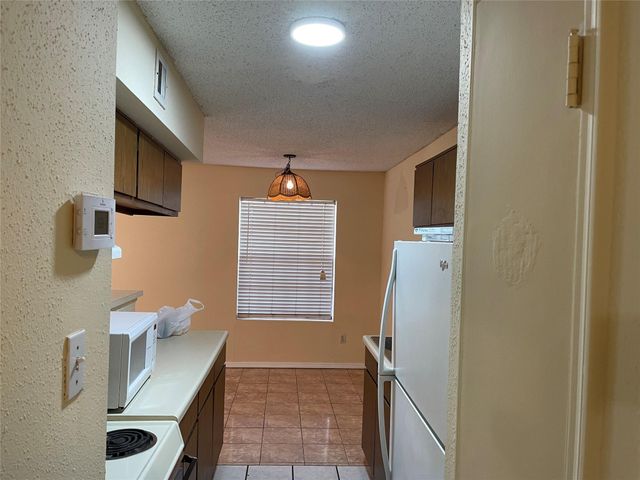 2750 Holly Hall Street 117, Houston, TX 77054