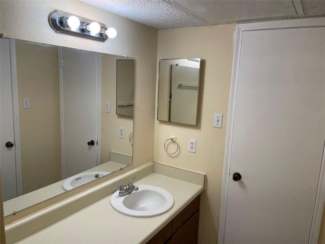 2750 Holly Hall Street 117, Houston, TX 77054