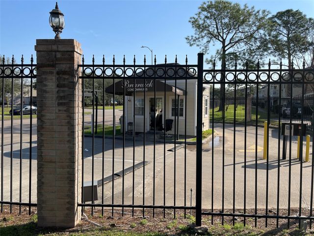 2750 Holly Hall Street 117, Houston, TX 77054